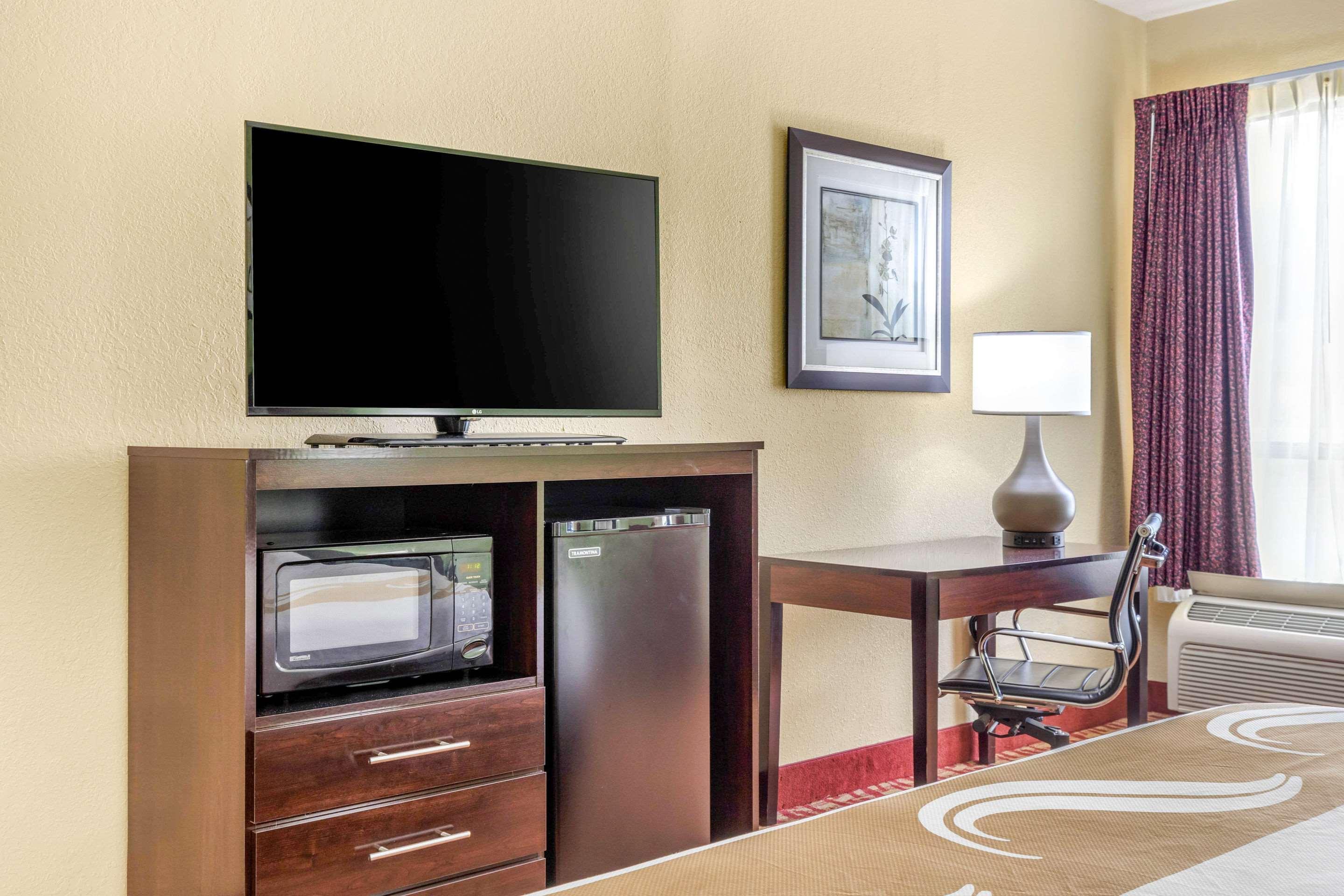 Quality Inn & Suites Lexington Esterno foto