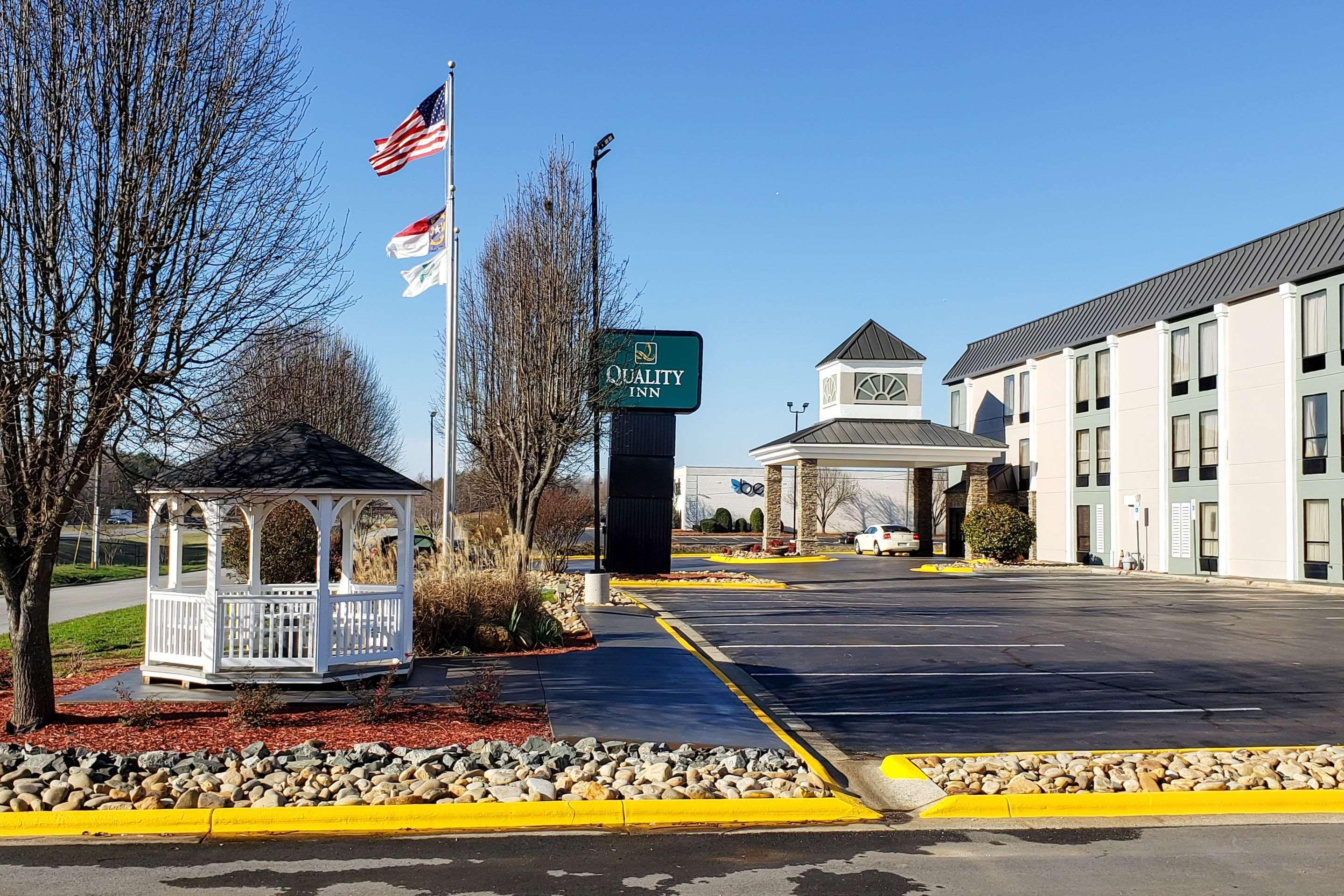 Quality Inn & Suites Lexington Esterno foto
