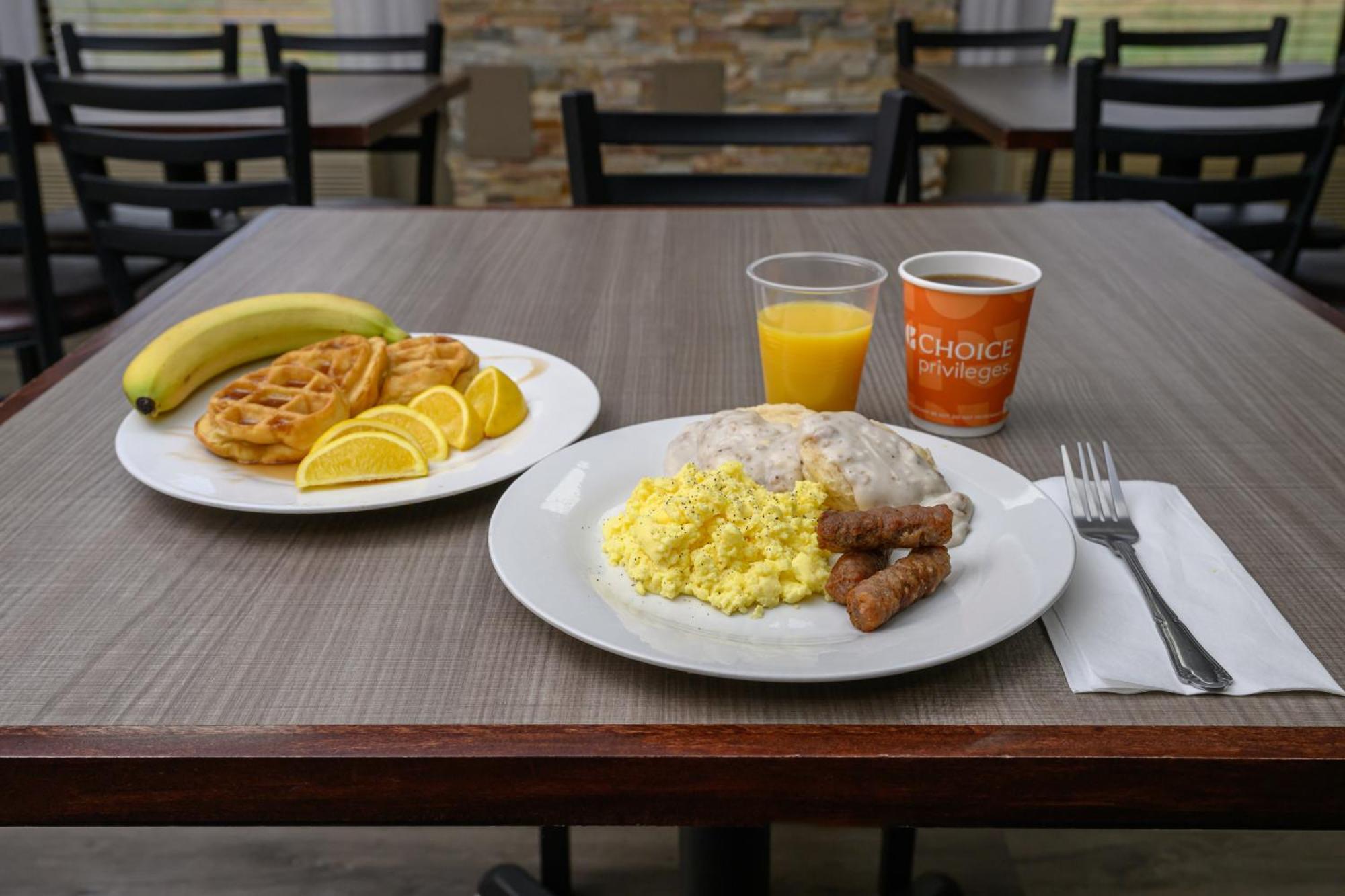 Quality Inn & Suites Lexington Esterno foto