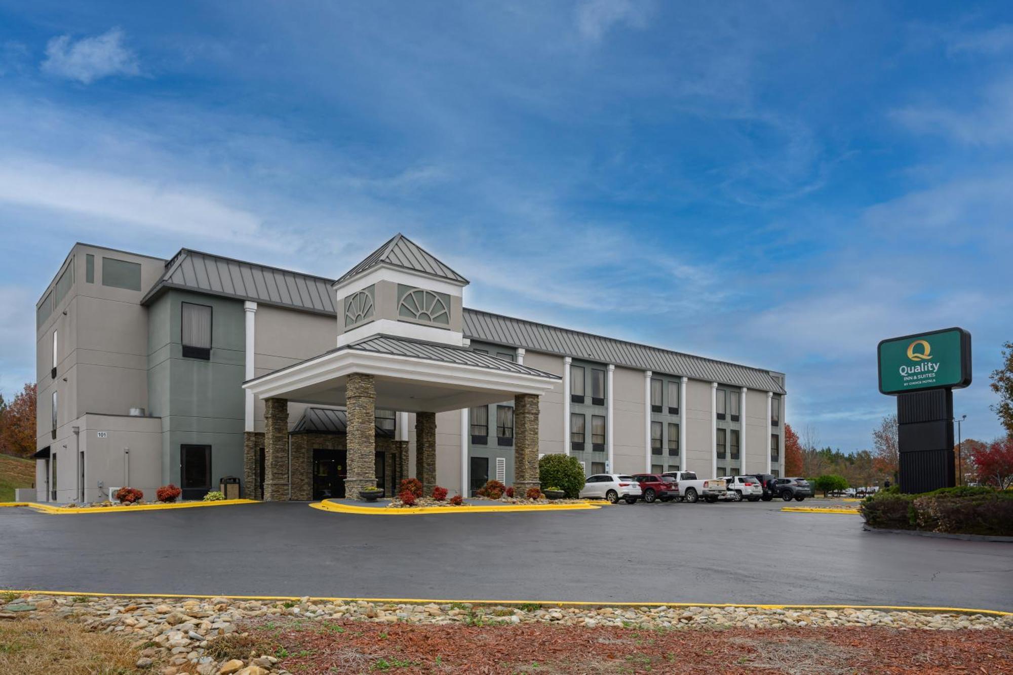 Quality Inn & Suites Lexington Esterno foto