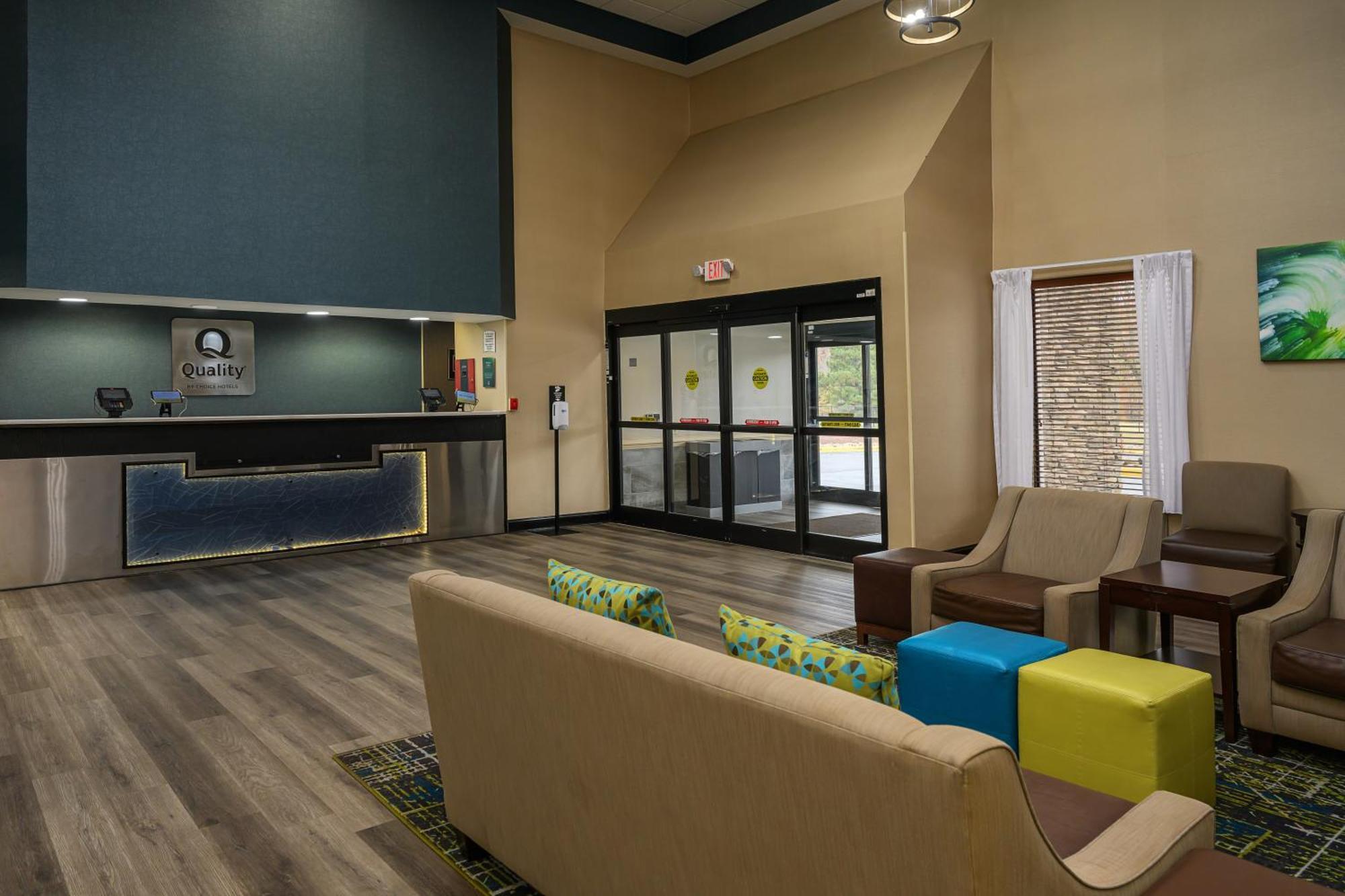 Quality Inn & Suites Lexington Esterno foto