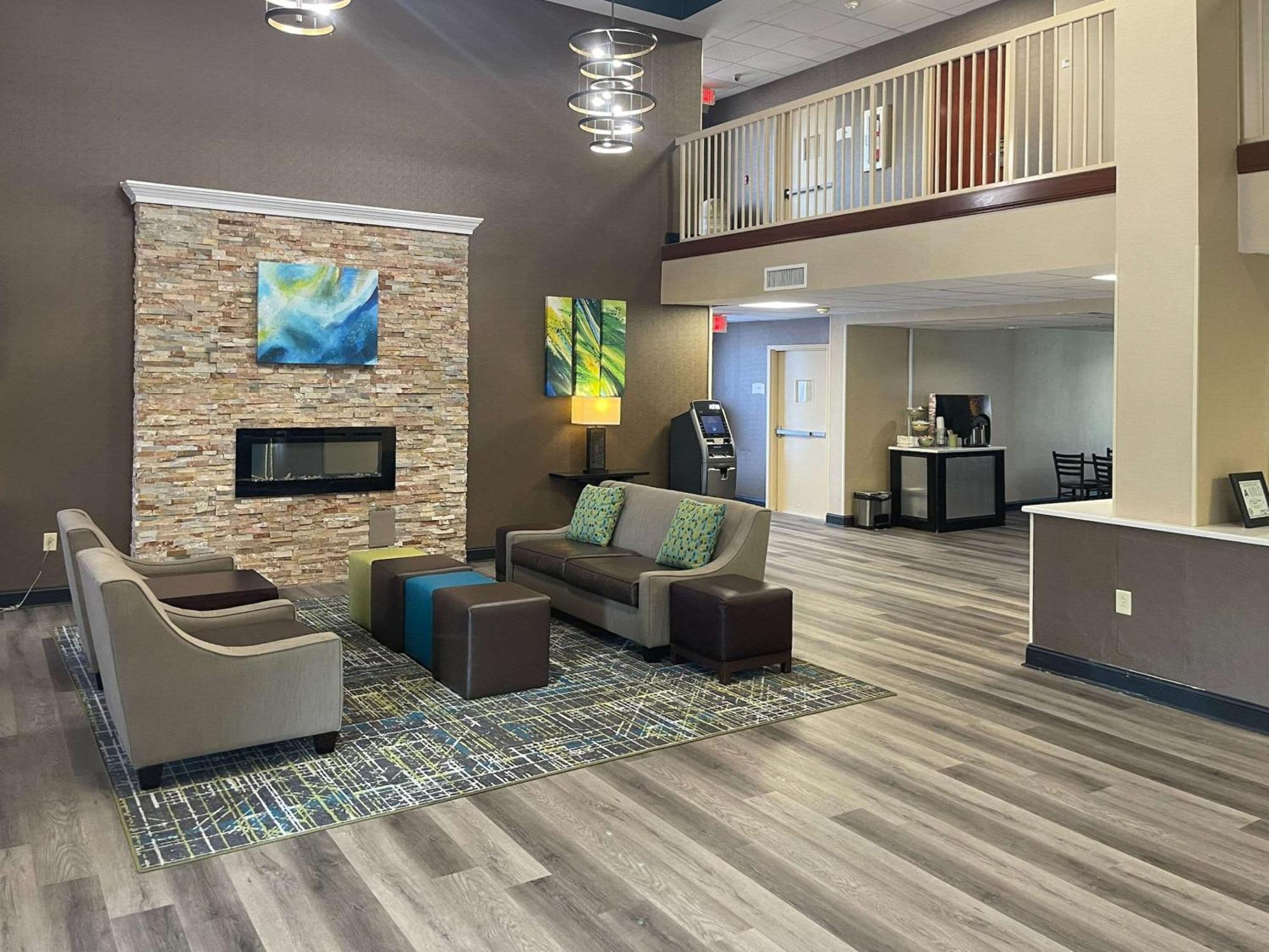 Quality Inn & Suites Lexington Esterno foto