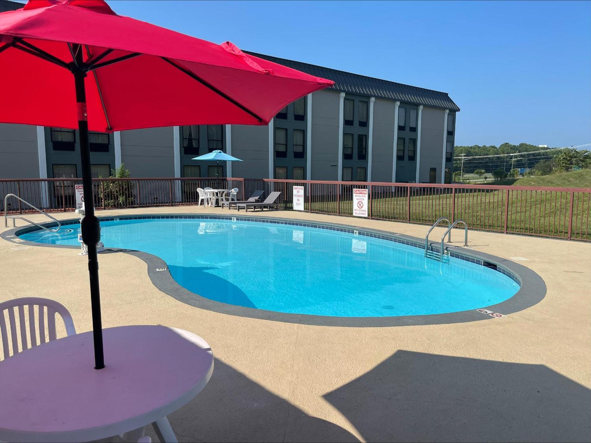 Quality Inn & Suites Lexington Esterno foto