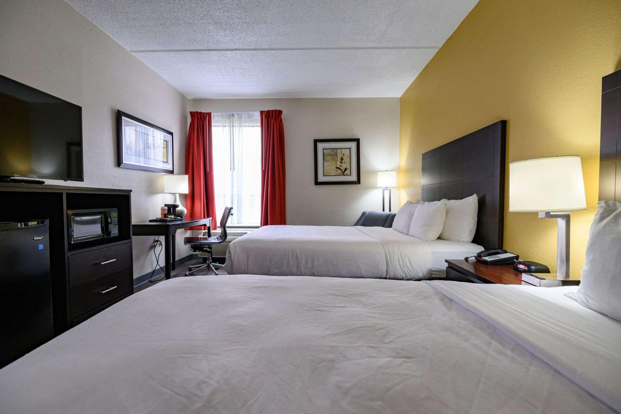 Quality Inn & Suites Lexington Esterno foto
