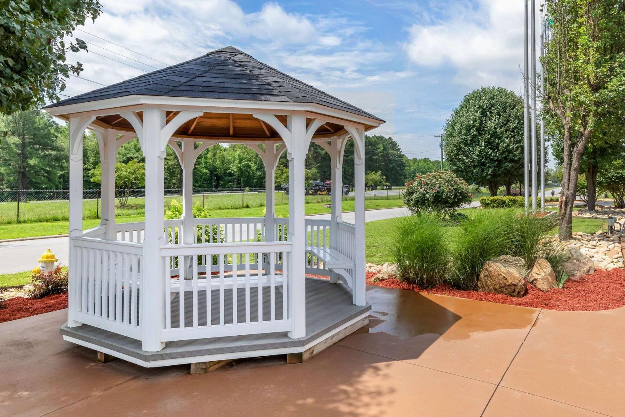 Quality Inn & Suites Lexington Esterno foto